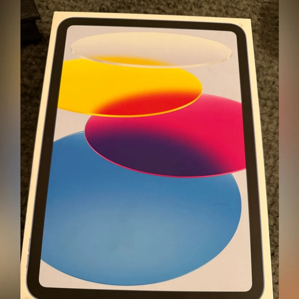 Apple iPad (10th Generation): with A14 Bionic chip, 10.9-inch Adult Owned EUC